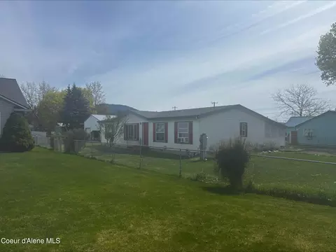 9164 N Reed Rd, Hayden, ID 83835