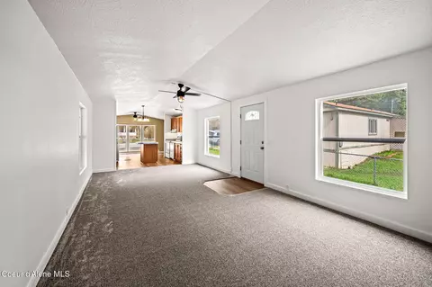 Living - 652 Burke Rd, Wallace, ID 83873 photo 3 of 7