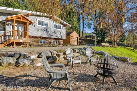 6482 Grant St, Bonners Ferry, ID 83805