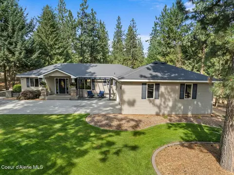 6910 N Harvard Rd, Newman Lake, WA 99025