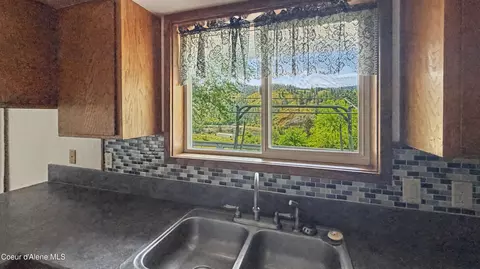 Kitchen - 19357 School Rd, Lenore, ID 83541 photo 3 of 3