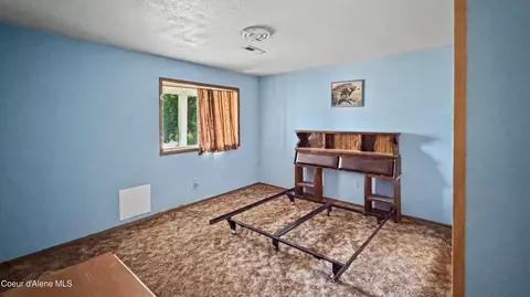 Bedroom - 19357 School Rd, Lenore, ID 83541 photo 3 of 3