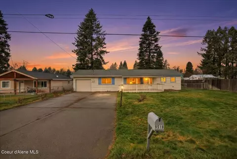 9519 N Baack Rd, Hayden, ID 83835