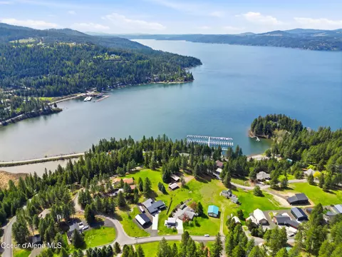 14189 E Sunset Shores Cir, Harrison, ID 83833
