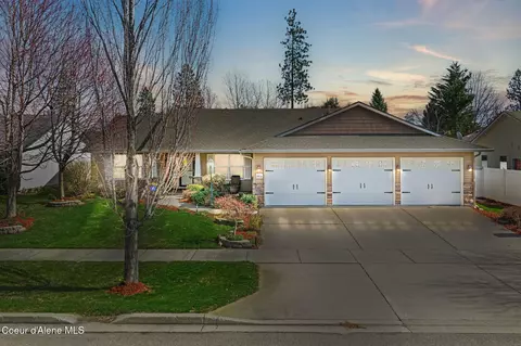 7410 N Barbie St, Coeur D'alene, ID 83815