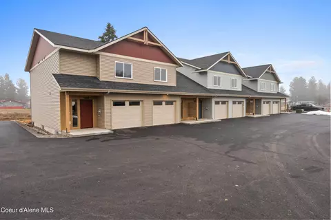 9854 N Laylin Cir, Hayden, ID 83835