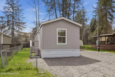 11776 N Hauser Lake Rd #SPC 21, Hauser, ID 83854