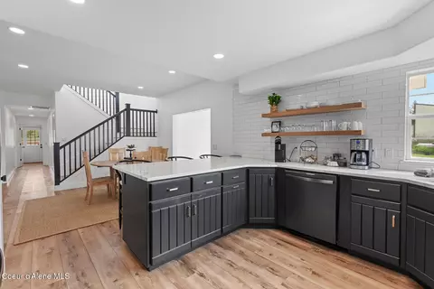 Kitchen - 5368 E Dodd Rd, Hayden, ID 83835 photo 3 of 3