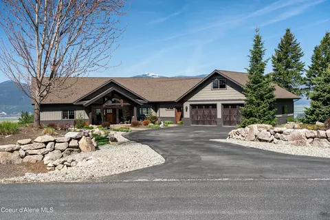 237 Scenic Dr, Bonners Ferry, ID 83805