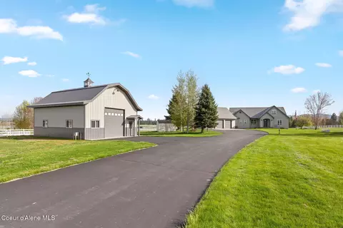 7082 E Poleline Ave, Post Falls, ID 83854