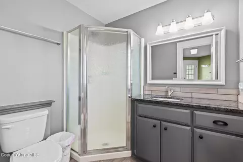 Bath - 7082 E Poleline Ave, Post Falls, ID 83854 photo 1 of 4