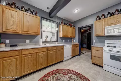 Kitchen - 620 Pearl St, Wallace, ID 83873 photo 1 of 4