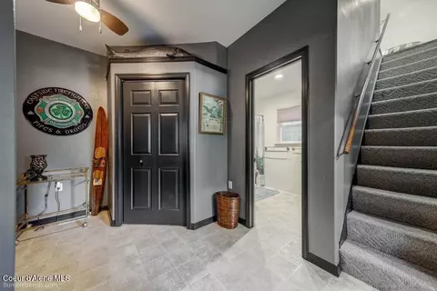 Entry Way - 620 Pearl St, Wallace, ID 83873 photo 1 of 1