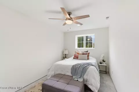 Bedroom - 92 Bluebird Ln, Clark Fork, ID 83811 photo 1 of 3