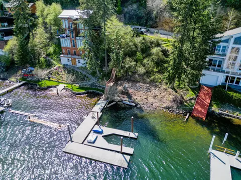 233 W Steamboat Dr, Coeur D'alene, ID 83814