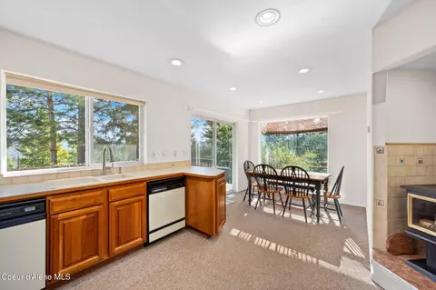 Dining - 6011 S Arrow Rd, Harrison, ID 83833 photo 2 of 2