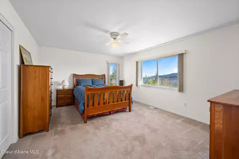 Bedroom - 6011 S Arrow Rd, Harrison, ID 83833 photo 1 of 3