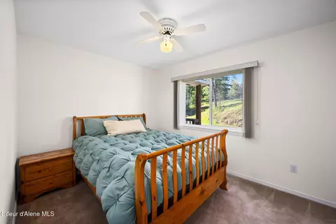 Bedroom - 6011 S Arrow Rd, Harrison, ID 83833 photo 2 of 3