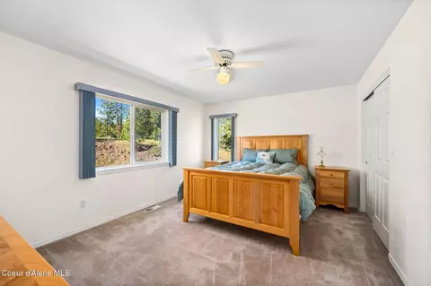Bedroom - 6011 S Arrow Rd, Harrison, ID 83833 photo 3 of 3