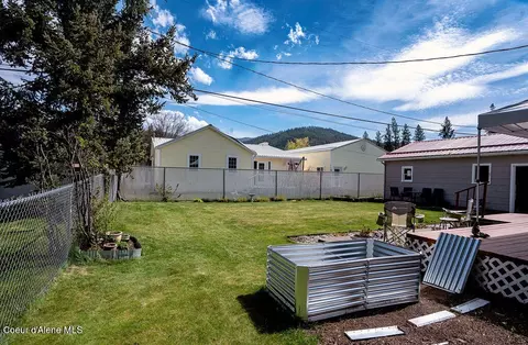 Exterior - 407 S 5th St, Pinehurst, ID 83850 photo 8 of 15