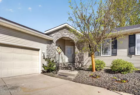 Exterior - 425 E Titanium Ct, Post Falls, ID 83854 photo 2 of 9