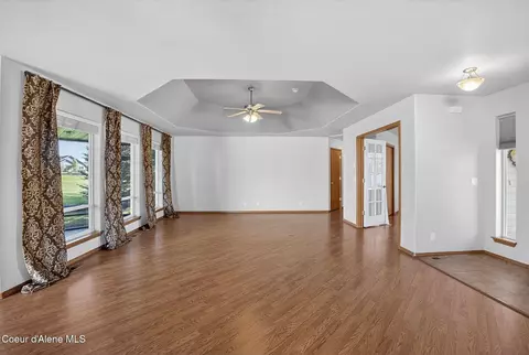 Living - 425 E Titanium Ct, Post Falls, ID 83854 photo 3 of 5