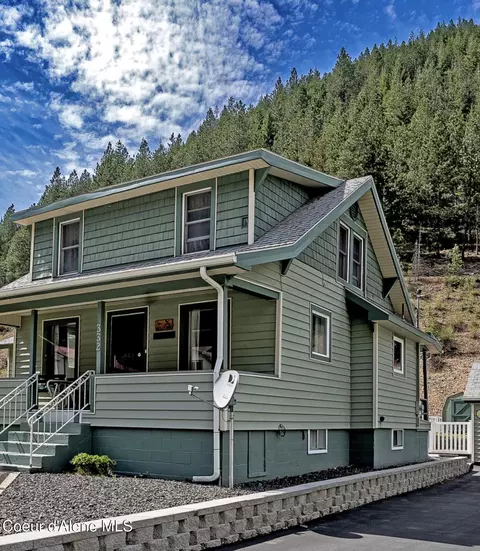 332 Main St, Wardner, ID 83837