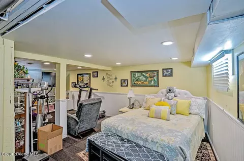 Bedroom - 332 Main St, Wardner, ID 83837 photo 4 of 9