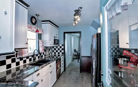 Kitchen - 332 Main St, Wardner, ID 83837 photo 4 of 4