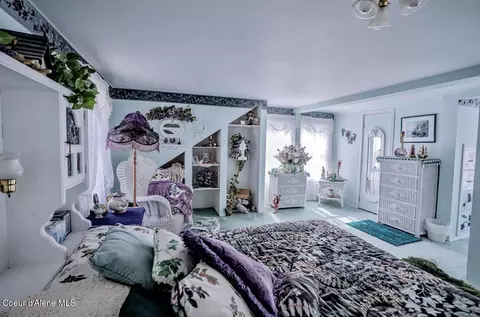 Bedroom - 332 Main St, Wardner, ID 83837 photo 9 of 9