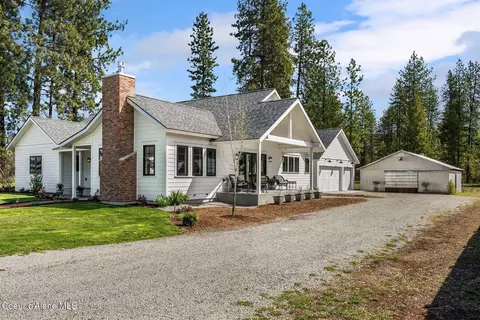 509 3rd St, Priest River, ID 83856