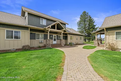 89 Chardonnay Dr #B, Blanchard, ID 83804