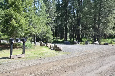 Exterior - 574 576 Parkside Rd, Plummer, ID 83851 photo 1 of 11