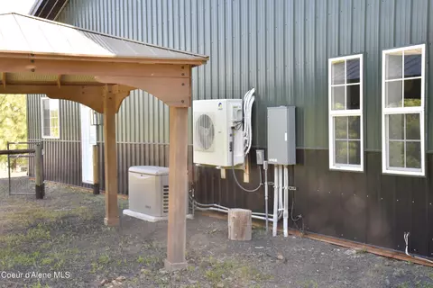 Exterior - 574 576 Parkside Rd, Plummer, ID 83851 photo 3 of 11