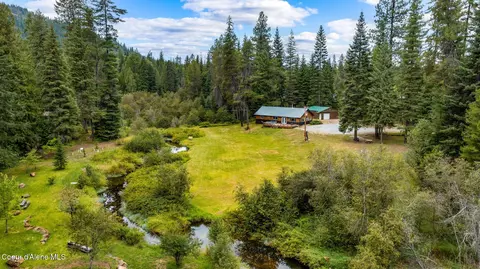 215 Gordon Dr, Priest Lake, ID 83856
