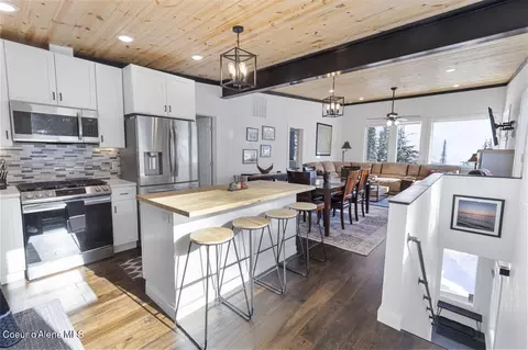 Kitchen - 65 Avalanche Rd, Sandpoint, ID 83864 photo 3 of 3