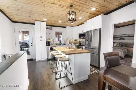 Kitchen - 65 Avalanche Rd, Sandpoint, ID 83864 photo 1 of 3