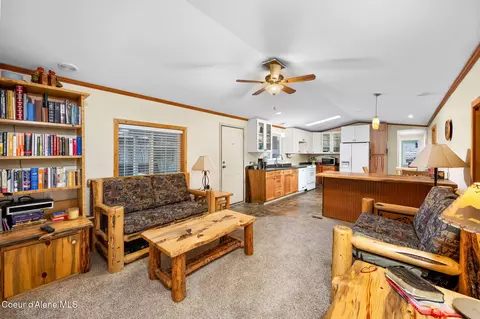 9140 N Starr Loop, Hayden, ID 83835