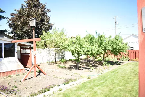 Walnut St, Sandpoint, ID 83864