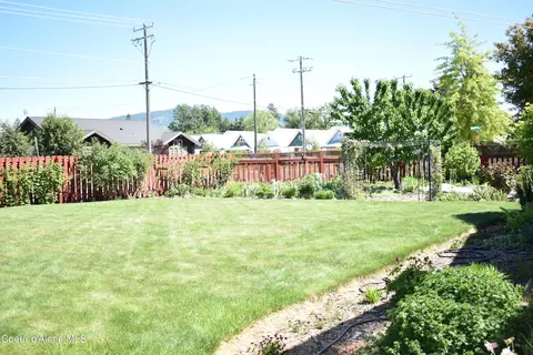 Walnut St, Sandpoint, ID 83864 photo 2