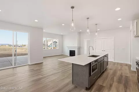 Living - 3274 N Segar Loop, Post Falls, ID 83854 photo 5 of 6