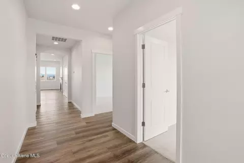 Entry Way - 3274 N Segar Loop, Post Falls, ID 83854 photo 2 of 2