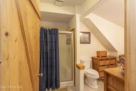 Bath - 408 S 410a S Main St # A, Kellogg, ID 83837 photo 8 of 9