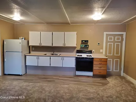 Kitchen - 408 S 410a S Main St # A, Kellogg, ID 83837 photo 2 of 3