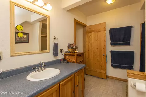 Bath - 408 S 410a S Main St # A, Kellogg, ID 83837 photo 9 of 9