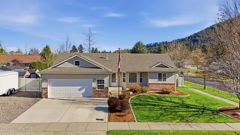2143 E Greenleaf Ln, Coeur D'alene, ID 83815