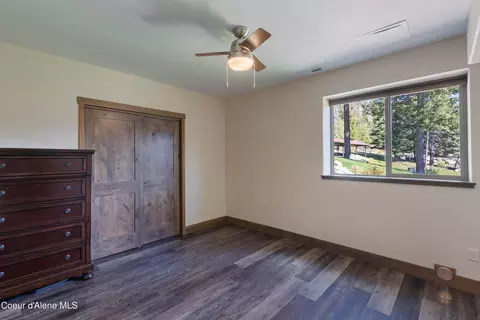 Bedroom - 355 Olympic Dr, Sandpoint, ID 83864 photo 3 of 5