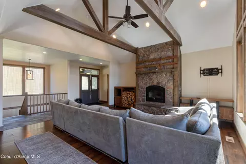 Living - 355 Olympic Dr, Sandpoint, ID 83864 photo 2 of 6