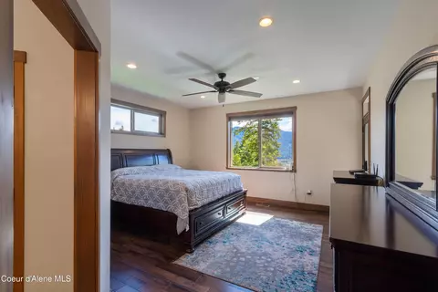 Bedroom - 355 Olympic Dr, Sandpoint, ID 83864 photo 1 of 5