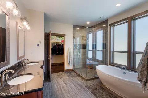 Bath - 355 Olympic Dr, Sandpoint, ID 83864 photo 1 of 6